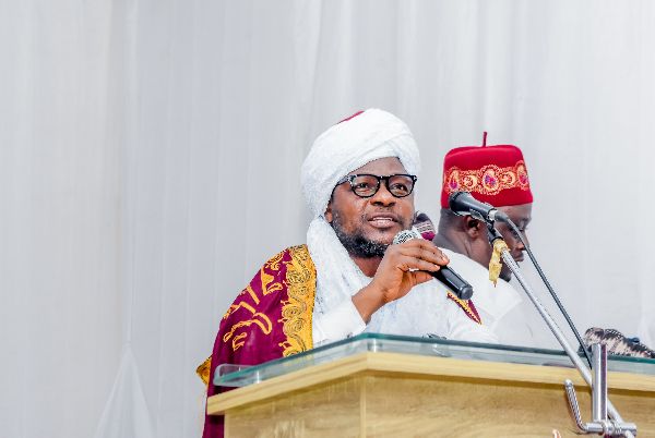 Photograph from Conferment of Merit Award and Turbaning of the New National Chief Imam/Missioner — DSC_3211.JPG