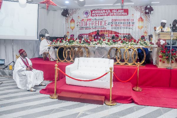 Photograph from Conferment of Merit Award and Turbaning of the New National Chief Imam/Missioner — DSC_2988.JPG