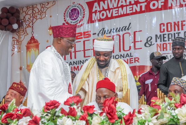 Photograph from Conferment of Merit Award and Turbaning of the New National Chief Imam/Missioner — DSC_3006.JPG