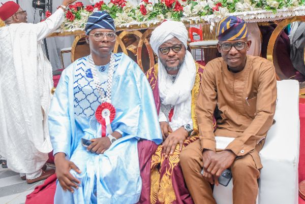 Photograph from Conferment of Merit Award and Turbaning of the New National Chief Imam/Missioner — DSC_3237.JPG