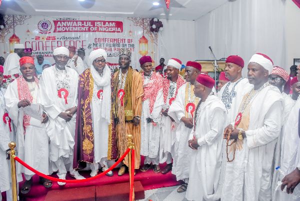 Photograph from Conferment of Merit Award and Turbaning of the New National Chief Imam/Missioner — DSC_3204.JPG